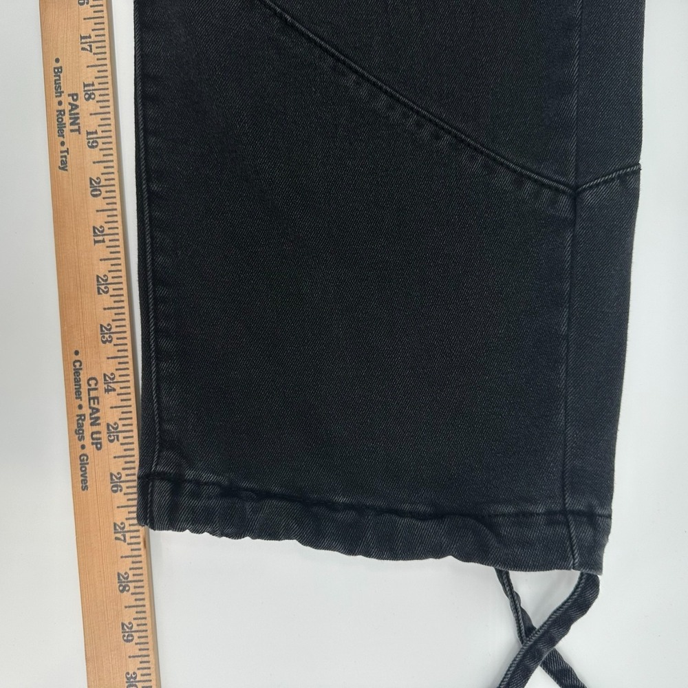 Madden NYC Barrel Jeans Womens 8 Black Denim Tapered Leg Cropped Mid Rise - Picture 9 of 10